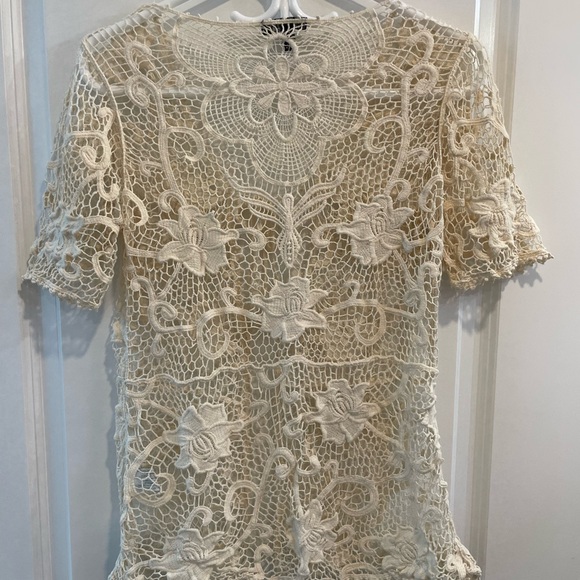 UK2LA White knit blouse - Picture 2 of 4